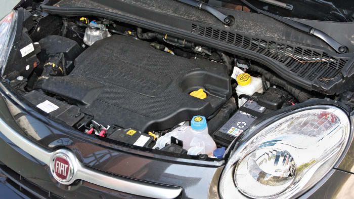 Ο 1,6 diesel προσφέρει ζωντανές επιδόσεις στο 500L Τrekking, χωρίς να ξεχνά και την οικονομία. 